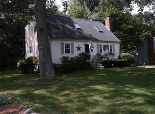 9 Dartmouth Dr, Milford, MA 01757
