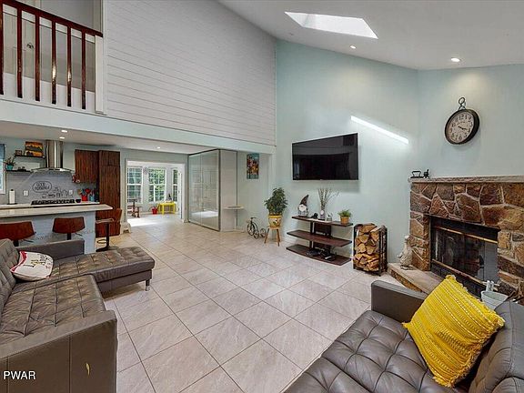 5th image of 207 Chestnuthill Dr