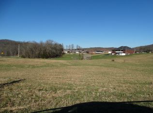 4420 Rocky Point Rd, Cookeville, TN 38506