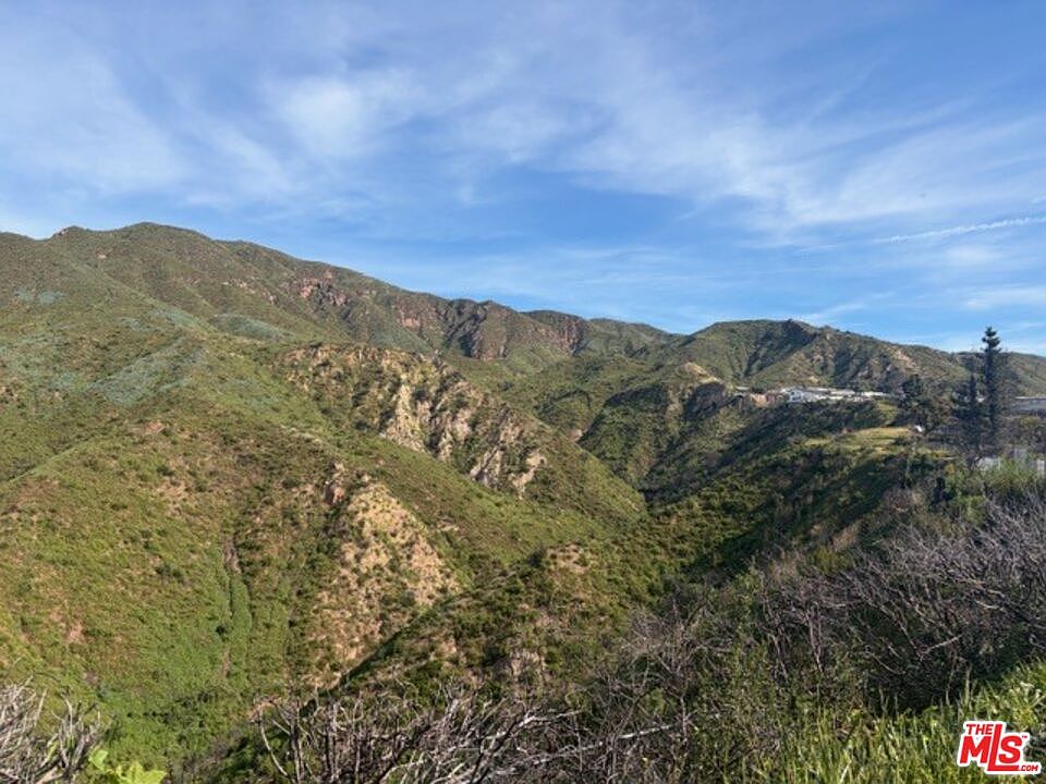 1st image of 18349 Clifftop Way