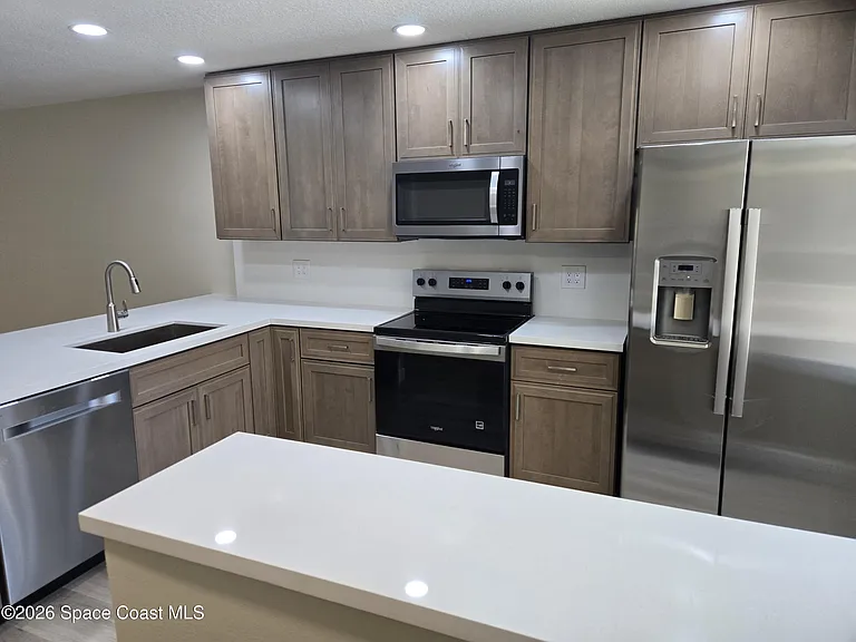 189 Seawind Dr #13 — Photo 4