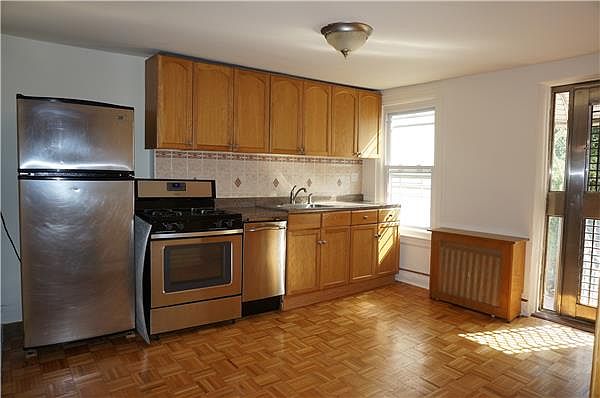 1st image of 330 20th St #1