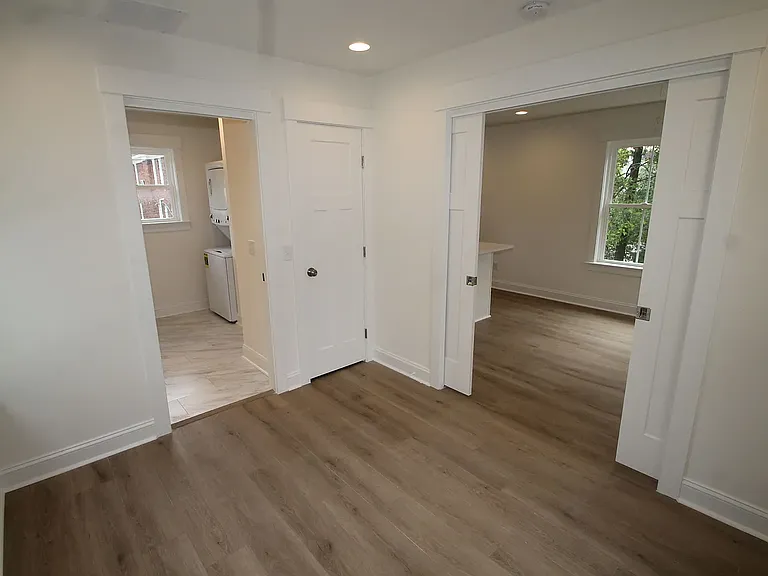 824 E Anderson St #B — Photo 8