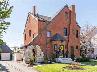 20 Oak Knoll Dr, Dayton, OH 45419