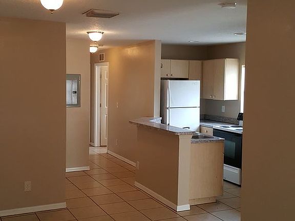 3rd image of 3224 N 48th St APT B