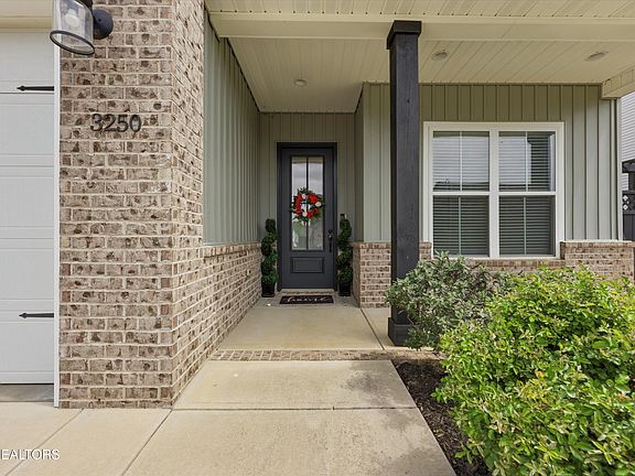 5th image of 3250 Denver Ln