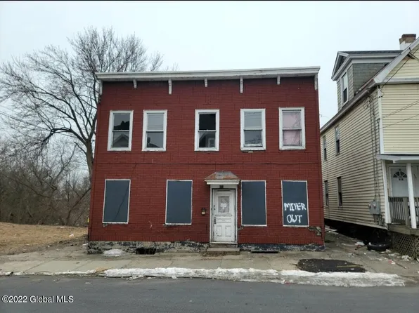 820 Strong Street, Schenectady, NY 12307