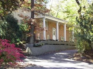 8201 Oakmere Rd, Bloomington, MN 55438