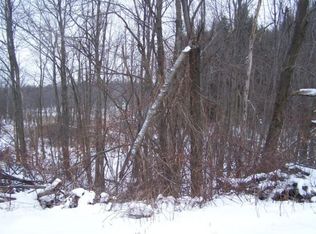17 Rock Candy Ln, Troy, NY 12182