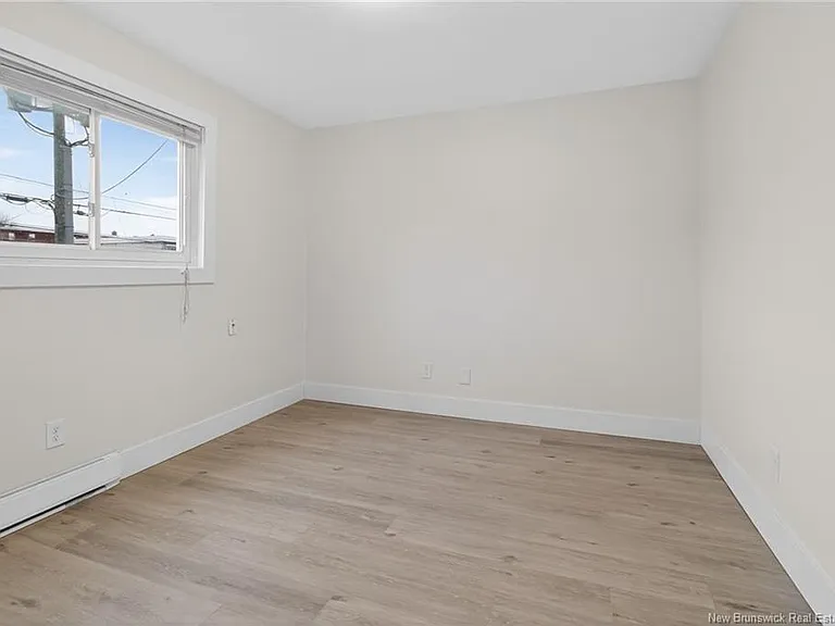 235 Reade St #4 — Photo 10
