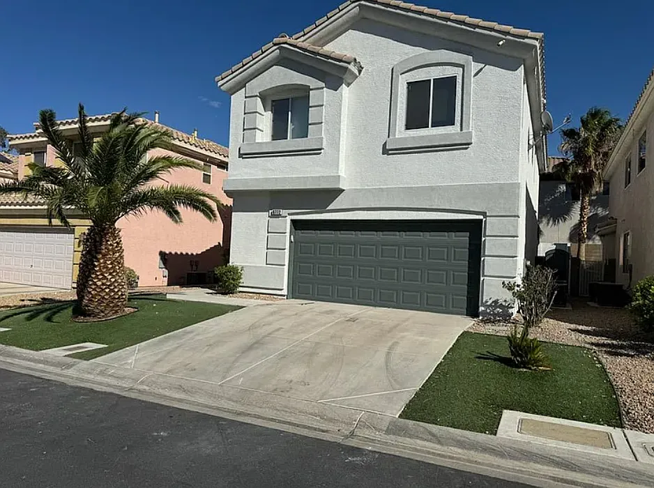 3 bed, 2.5 bath, 2004 sqft, $2,800 — Photo 3