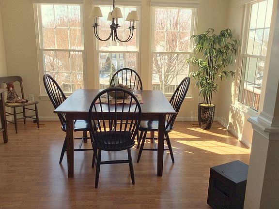 Dining/Sun Room