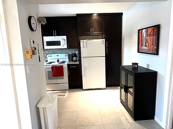 5th image of 691 S Hollybrook Dr APT 306