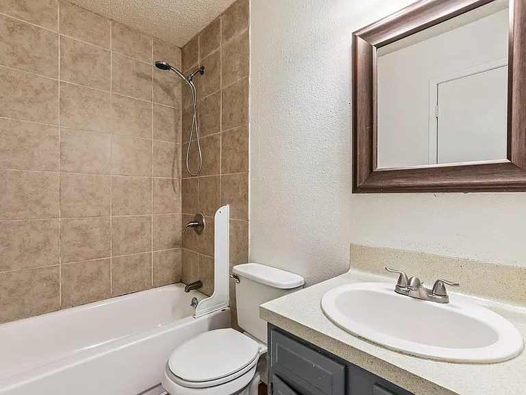 5000 Weidemar Ln #C — Photo 8