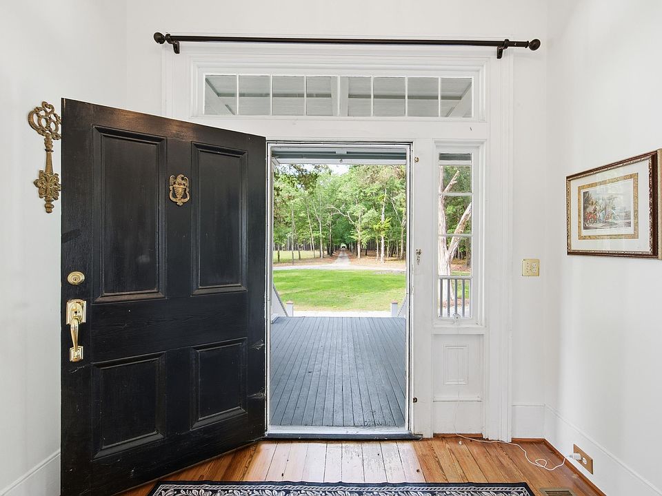 13th image of 200 Campbell Rd