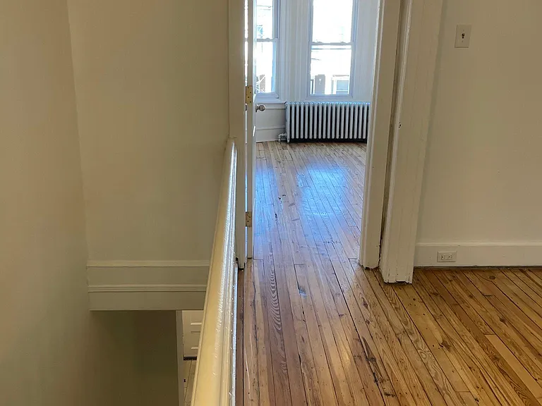 136 S 53rd St — Photo 8