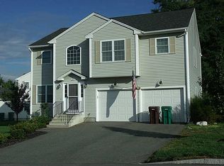 223 Vivian St, Woonsocket, RI 02895