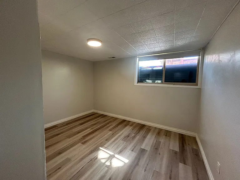 428 N 200 E — Photo 16