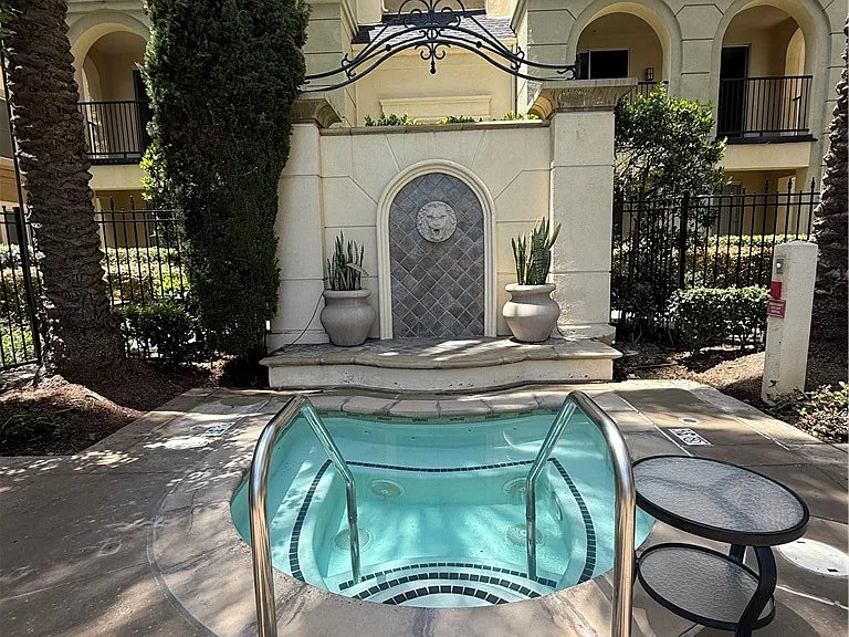 2250 Watermarke Pl — Photo 48