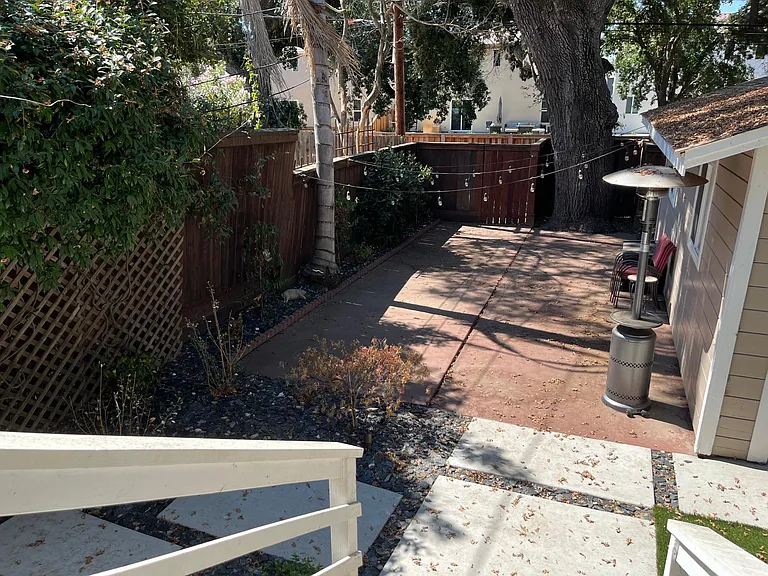 2324 Portola Way — Photo 28