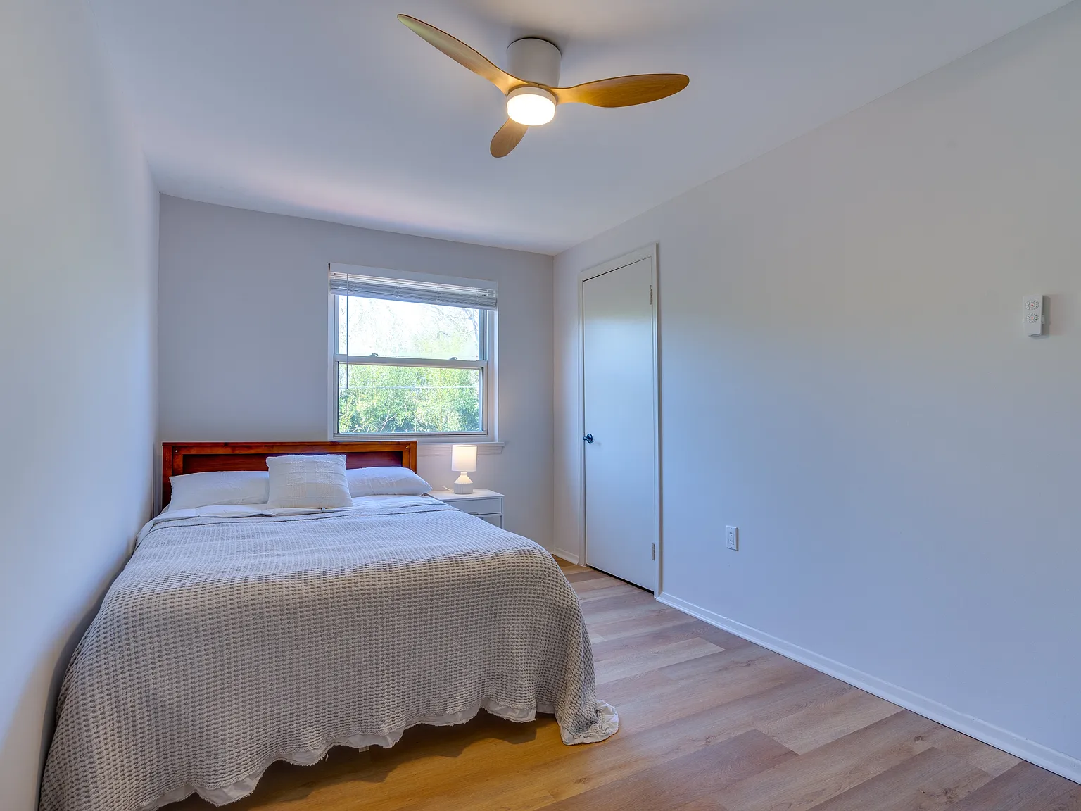 8032 Saint Annes Court - UL 1 — Photo 2