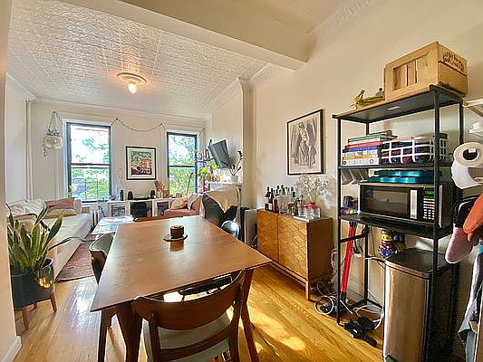 1st image of 79 Underhill Ave APT 3L