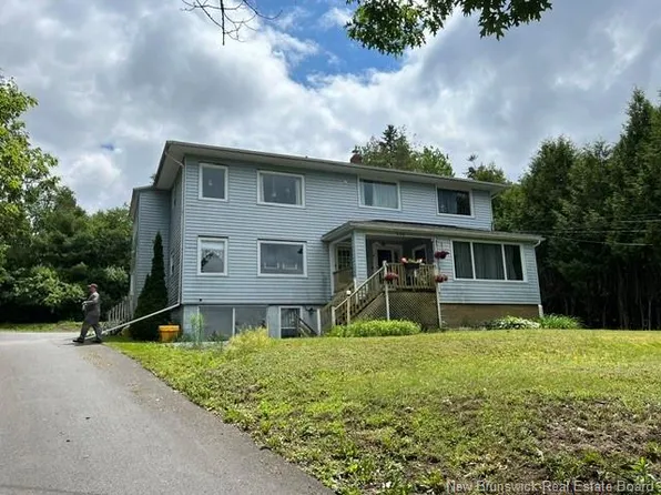 440 Woolastook Dr, Grand Bay Westfield, NB E5K 1T6