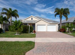 444 NE Leaping Frog Way, Port Saint Lucie, FL 34983