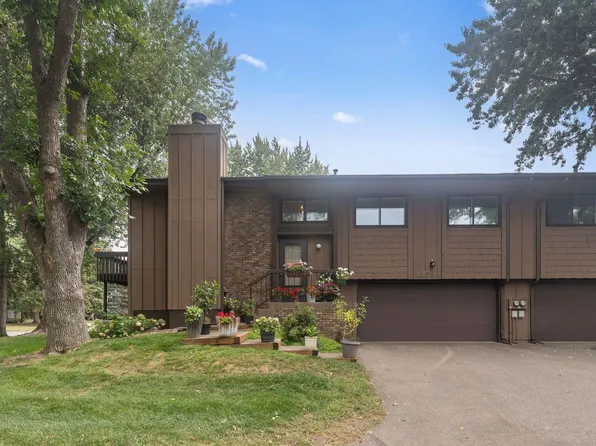1258 Bridle Path Ct, White Bear Township, MN 55110