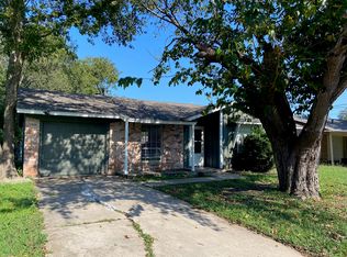 621 Hillside Dr, Sherman, TX 75090