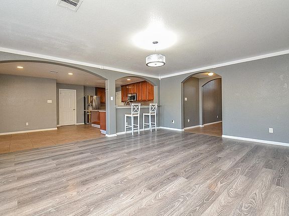 2nd image of 5411 Rio Dr