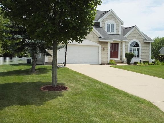 2nd image of 6740 Crystal Downes Dr SE