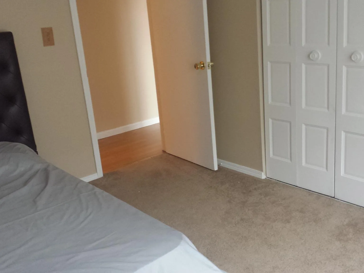 2 bed, 1100 sqft, $2,099 — Photo 4