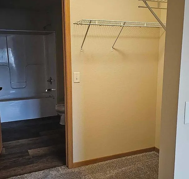 Belcastle Apartments — Photo 37