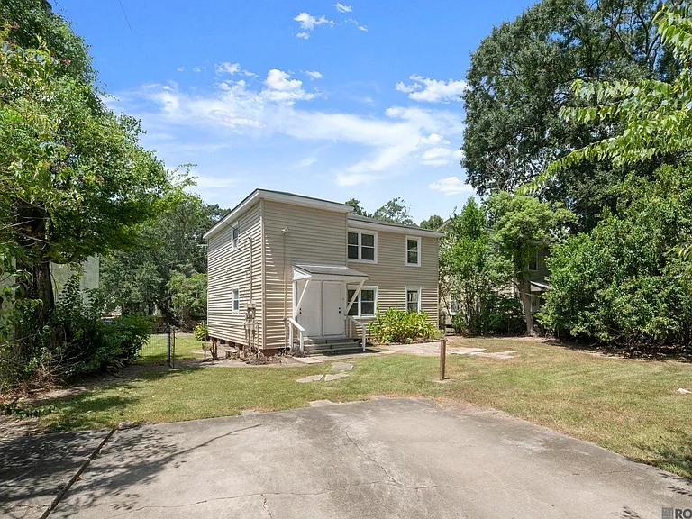 977 Rittiner Dr — Photo 9