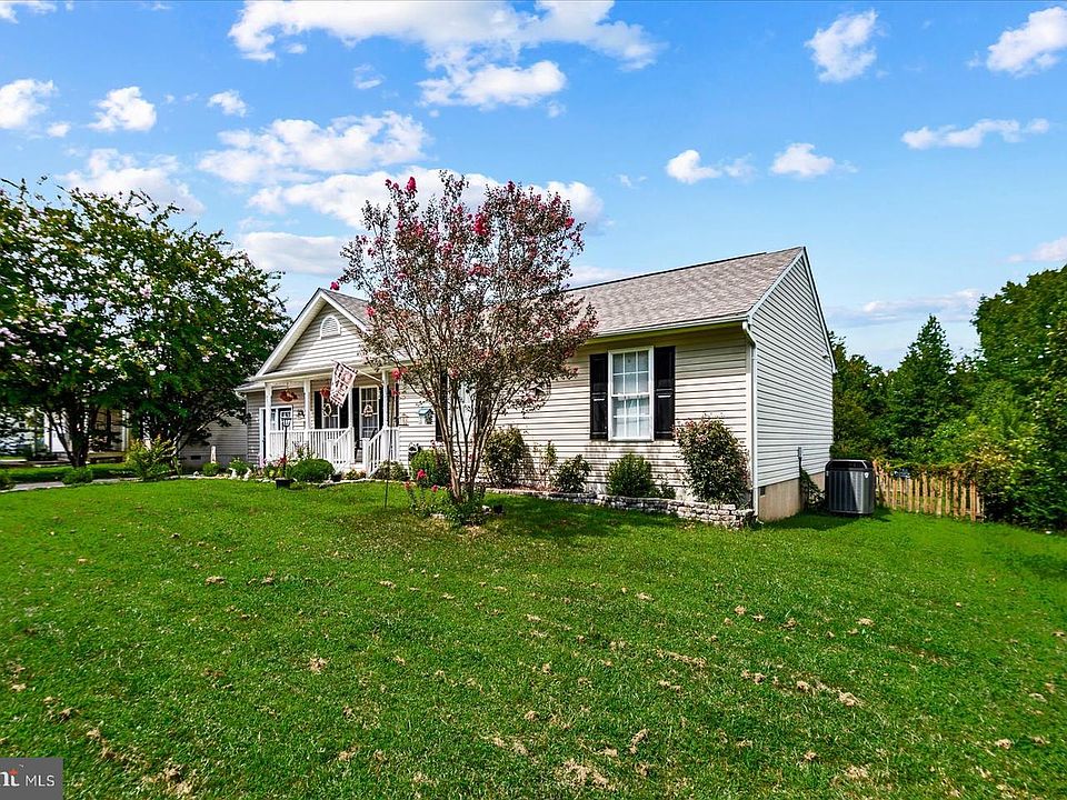 1st image of 2421 Pittston Rd