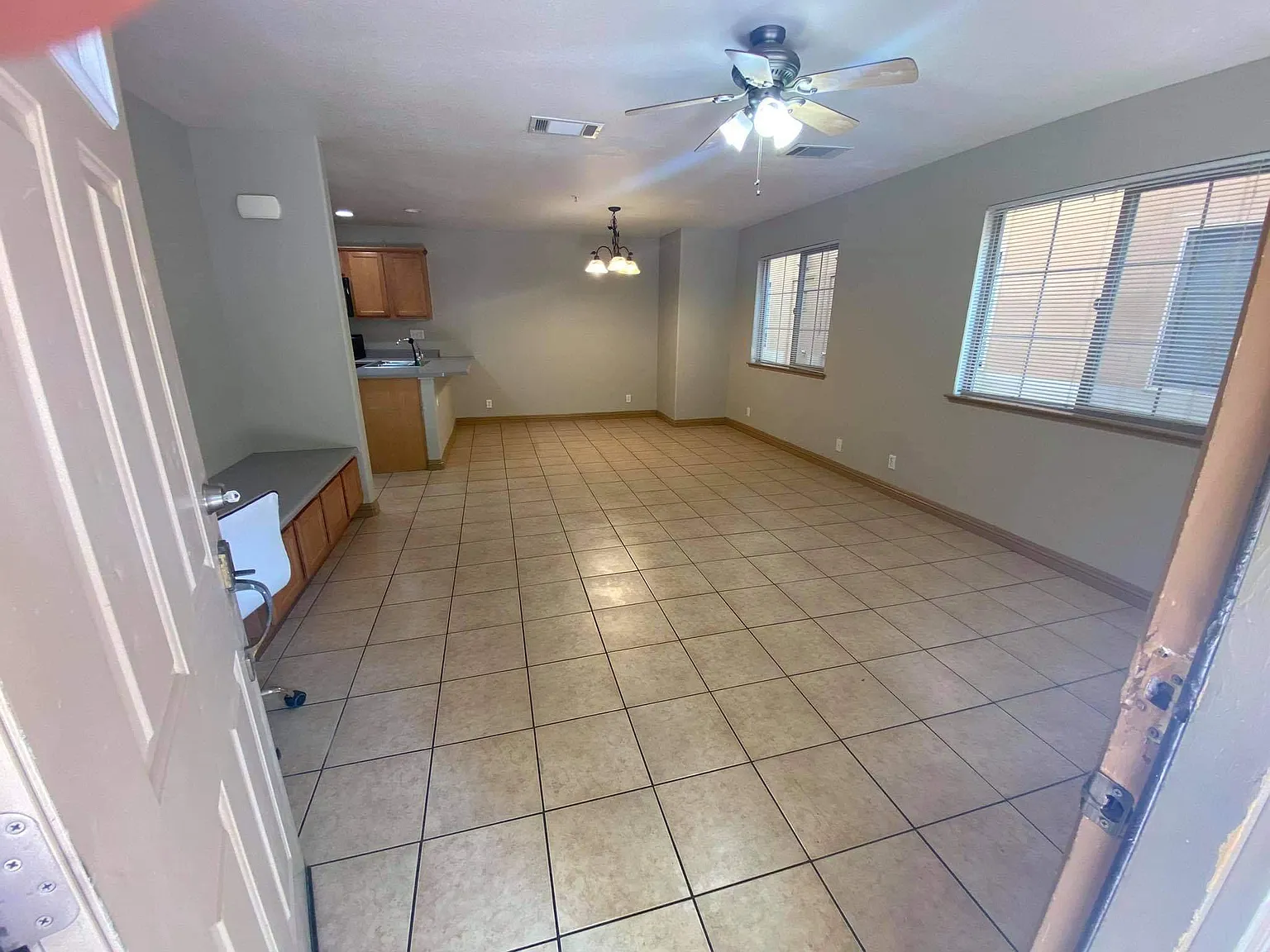 819 H St — Photo 3