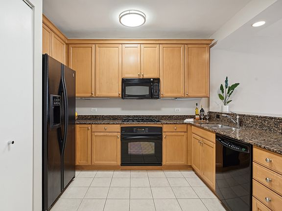 5th image of 530 N Lake Shore Dr APT 2402