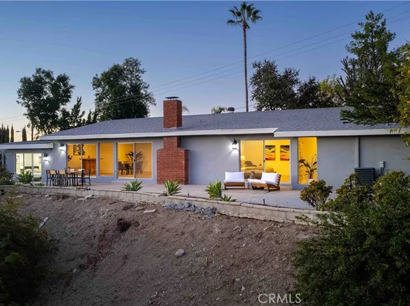 23112 Cass Ave, Woodland Hills, CA 91364