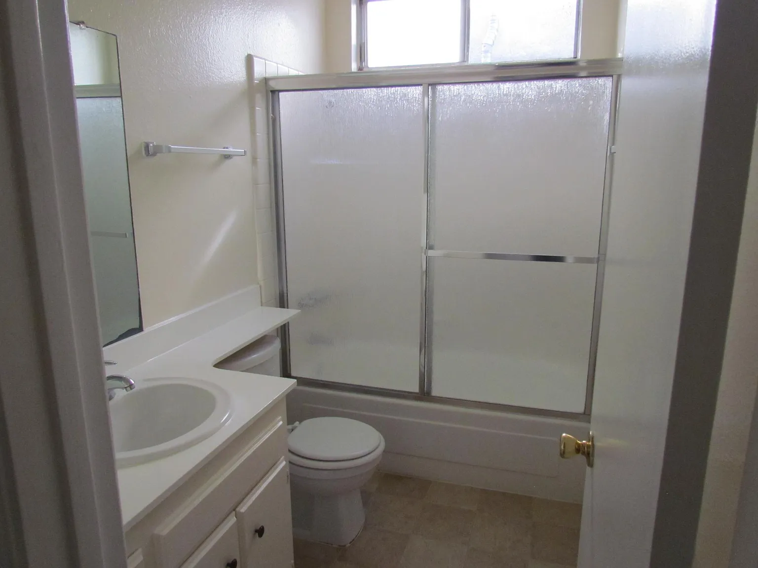 1 bed, 680 sqft, $2,100 — Photo 4