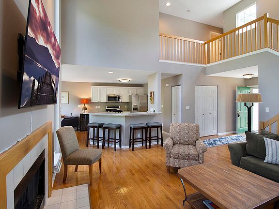 2nd image of 1028 Woodland Way