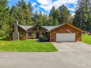 650 Parkview Ln, Crescent City, CA 95531