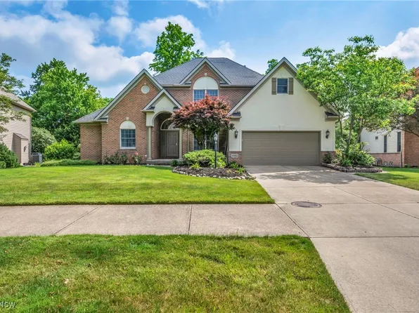 4463 Doral Dr, Avon, OH 44011