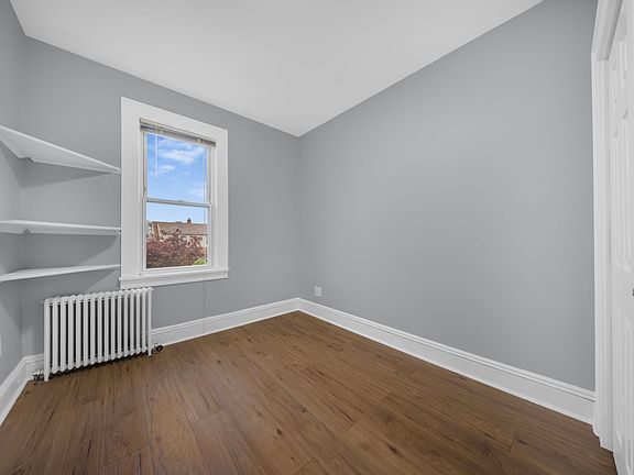 5th image of 15 Tuttle St Floor 2