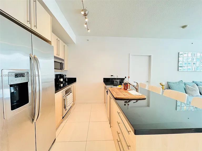 79 SW 12th St #1510 — Photo 16