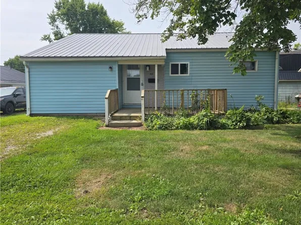 405 E 5th St, West Lafayette, OH 43845