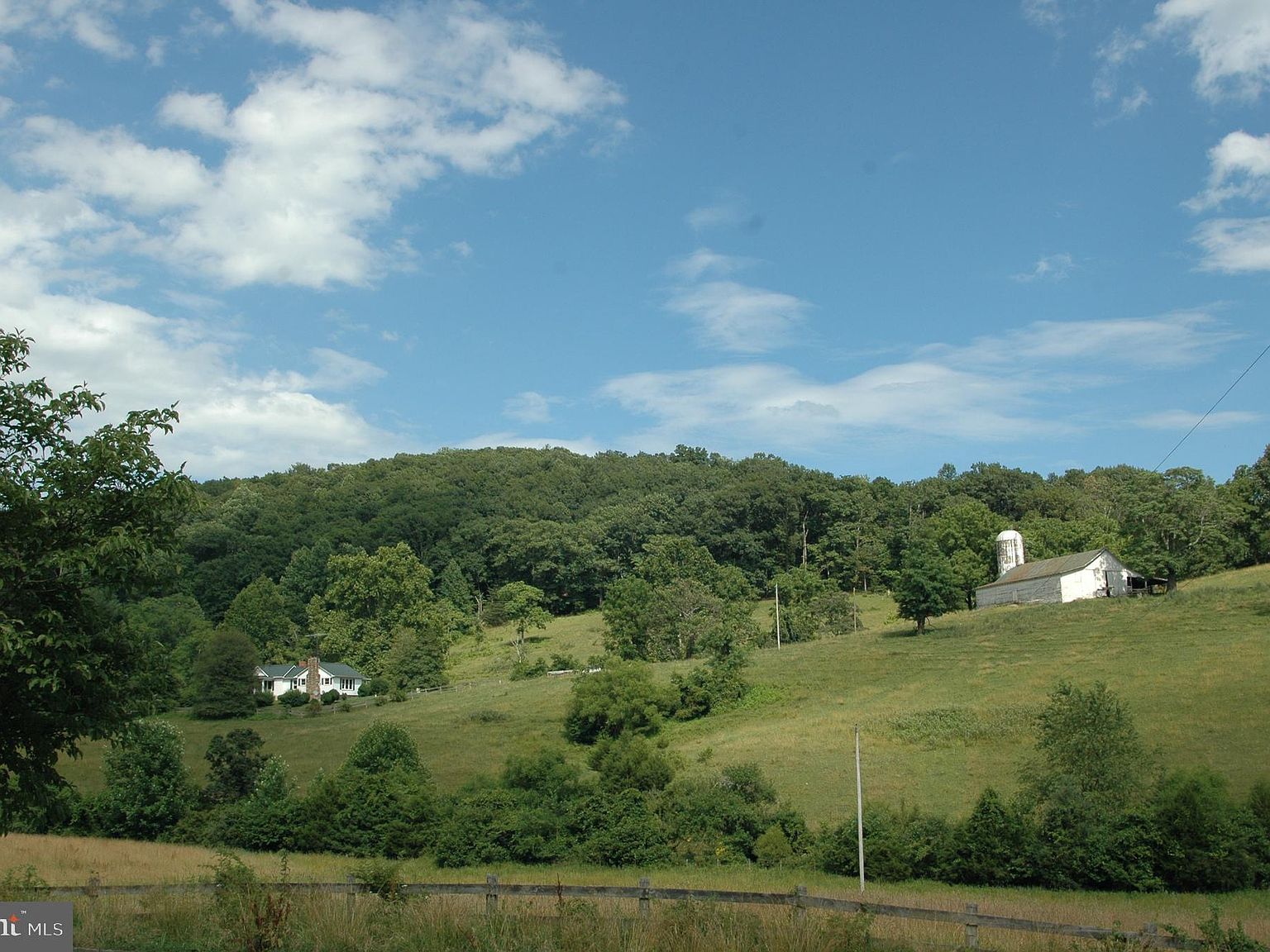 444 Scrabble Rd, Castleton, VA 22716 Zillow