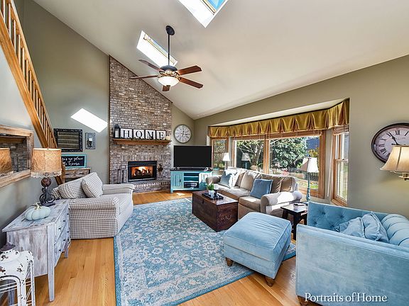 4th image of 684 Westridge Dr