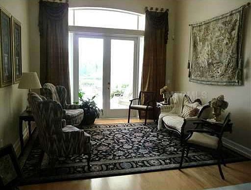 4th image of 919 Golf Valley Dr