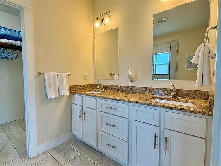 8 Moody Dr — Photo 11
